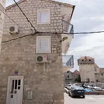 Apartmán B Near The With Sea View *