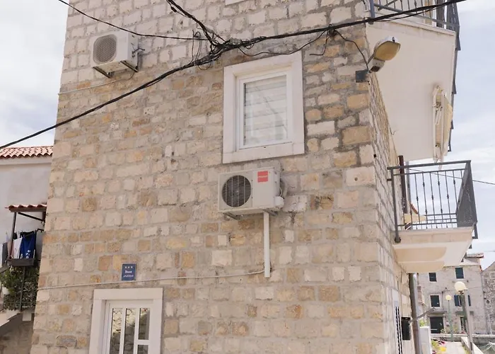 B Near The With Sea View Apartment
