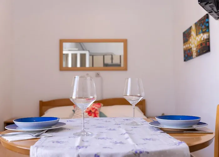 Apartment B Near The With Sea View
