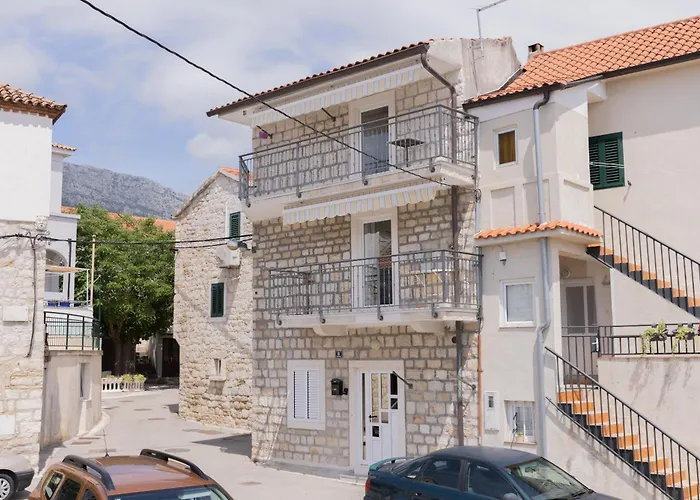 B Near The With Sea View Apartment Kastela